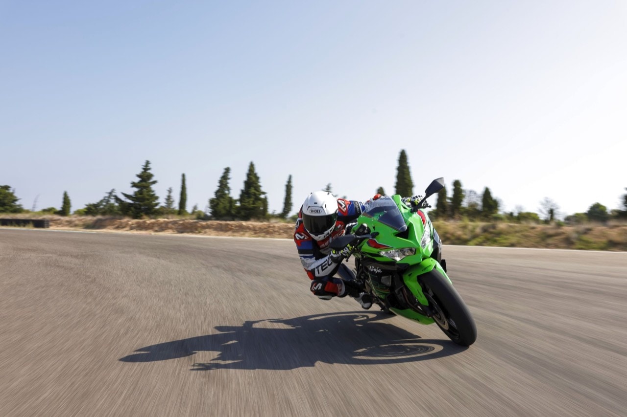 DueruoteTG #172 - Kawasaki Ninja ZX4-RR: quattro cilindri e ignoranza old style!